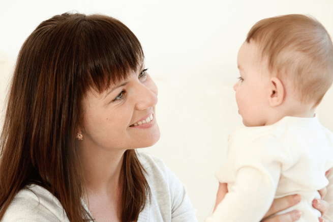 Consigli per stimolare le prime parole neonato