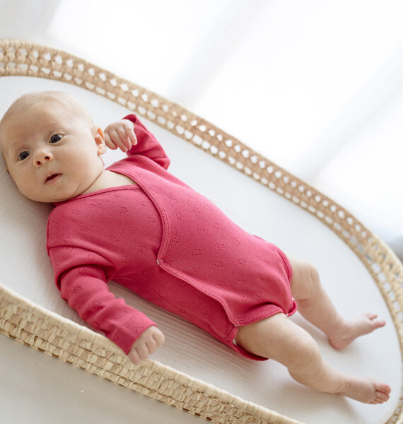 Body incrociato a maniche lunghe traforato con cuori 100% cotone neonato Fucsia